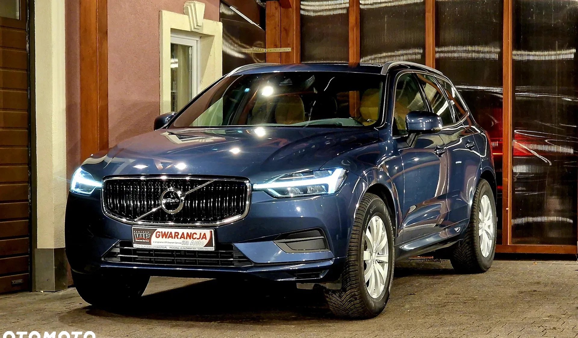 Volvo XC 60 cena 92999 przebieg: 250000, rok produkcji 2018 z Stary Sącz małe 667